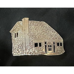 Vintage Sterling Silver Cabin House Cottage Brooch Pin Etched Decor 2"x1.5"